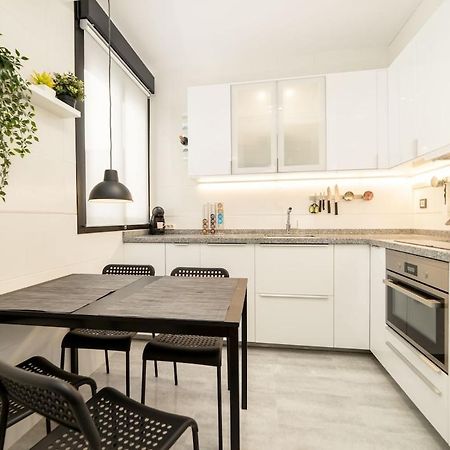 -Malagasunapts- Stylish City Centre Pool&Parking Esterno foto