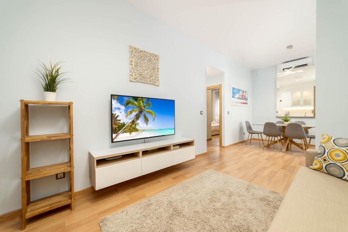 -Malagasunapts- Stylish City Centre Pool&Parking Esterno foto