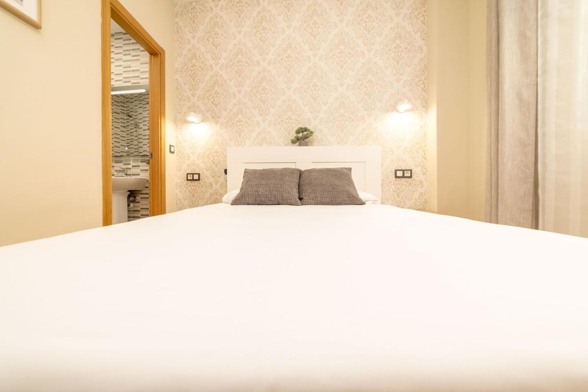 -Malagasunapts- Stylish City Centre Pool&Parking Esterno foto