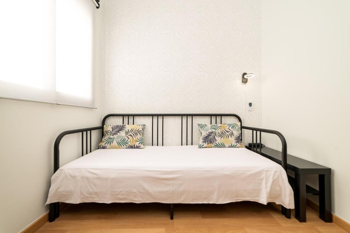 -Malagasunapts- Stylish City Centre Pool&Parking Esterno foto